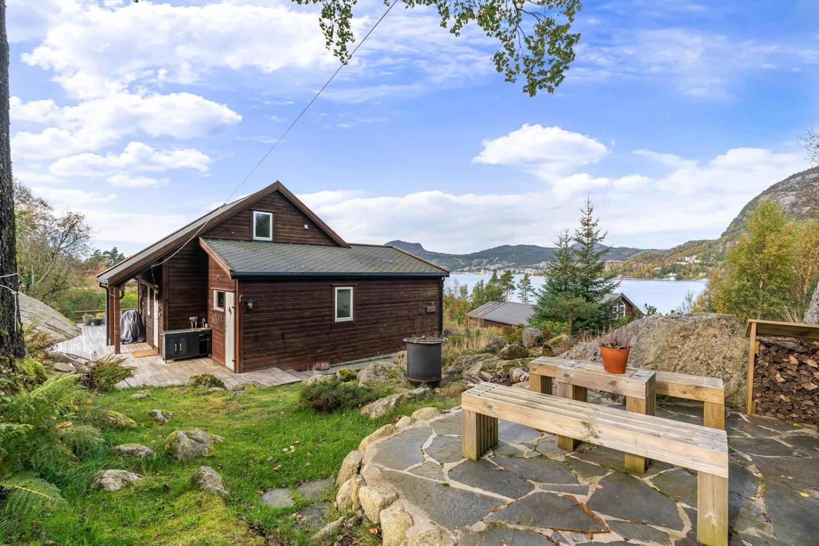 Charming House Located By The Fjord With The Pultpitrock Within Short Distance Villa Jorpeland Bagian luar foto