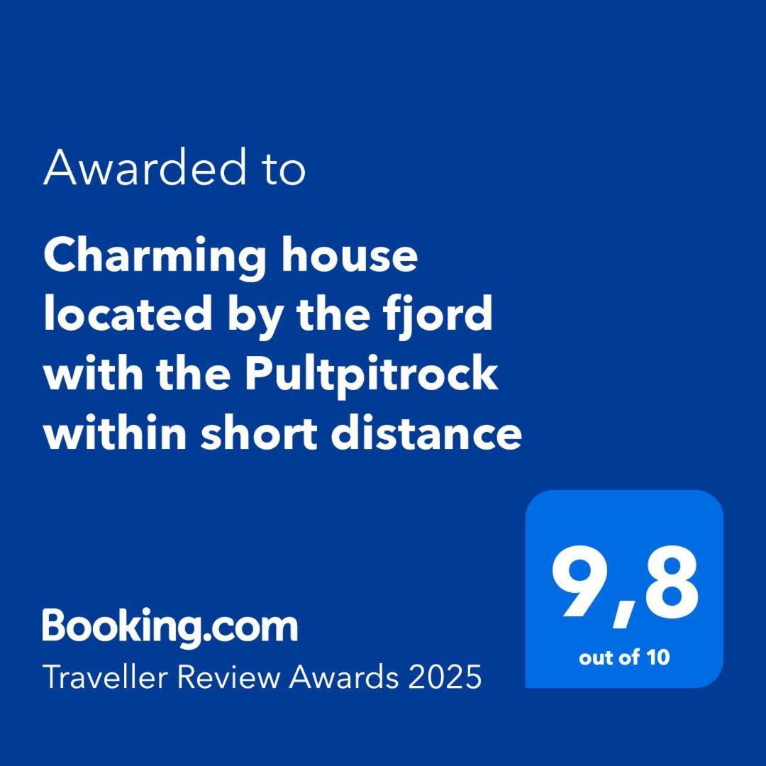 Charming House Located By The Fjord With The Pultpitrock Within Short Distance Villa Jorpeland Bagian luar foto