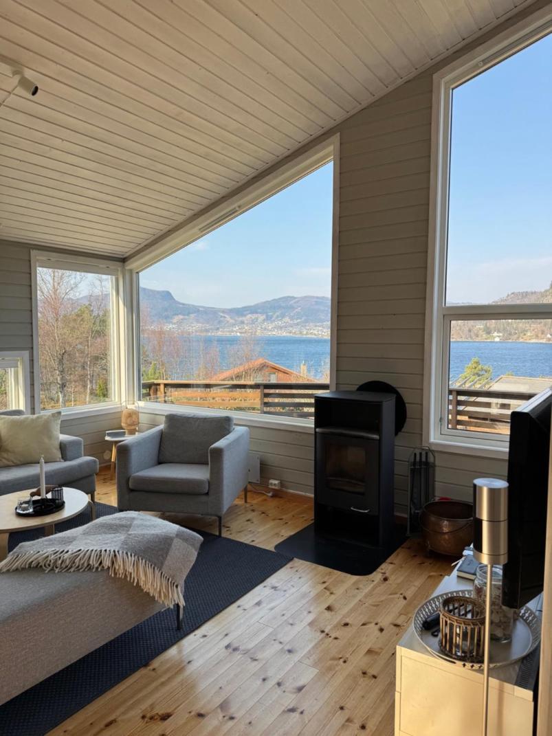 Charming House Located By The Fjord With The Pultpitrock Within Short Distance Villa Jorpeland Bagian luar foto