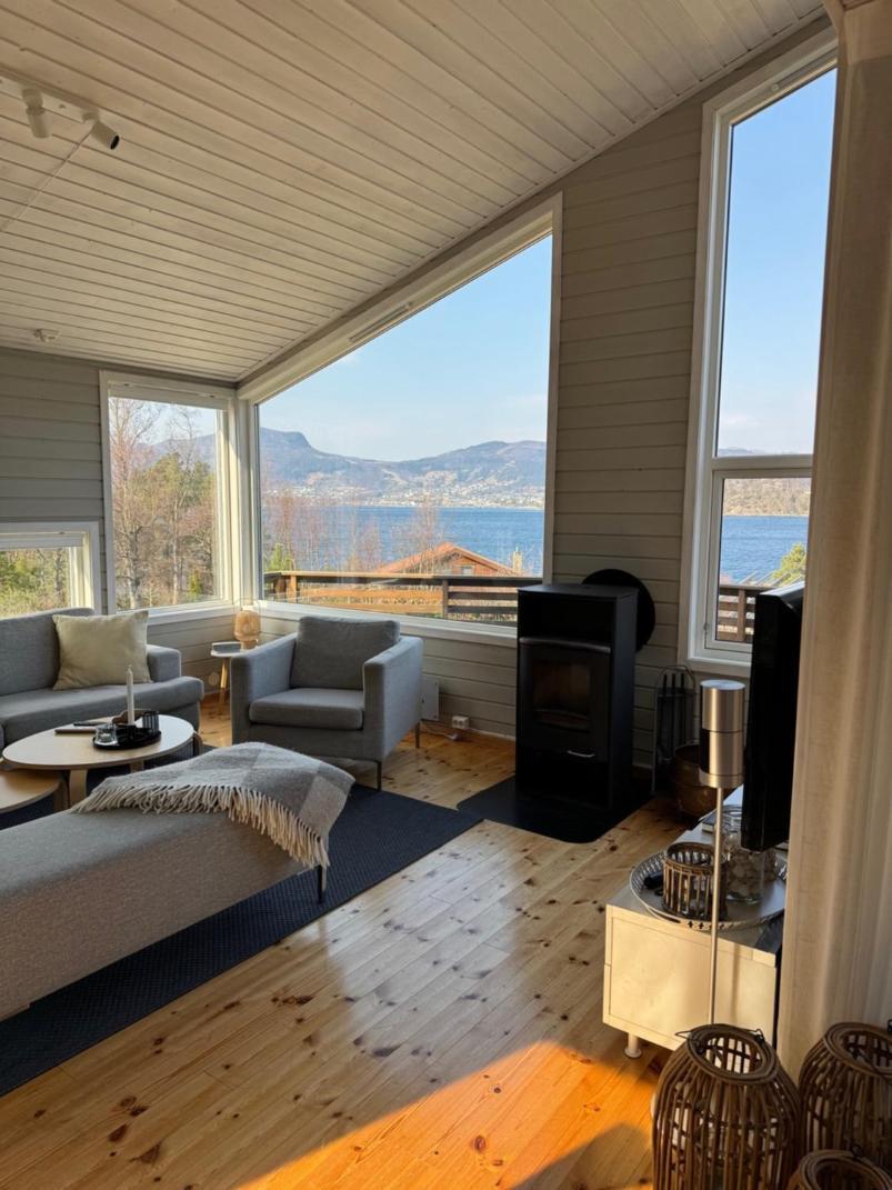 Charming House Located By The Fjord With The Pultpitrock Within Short Distance Villa Jorpeland Bagian luar foto