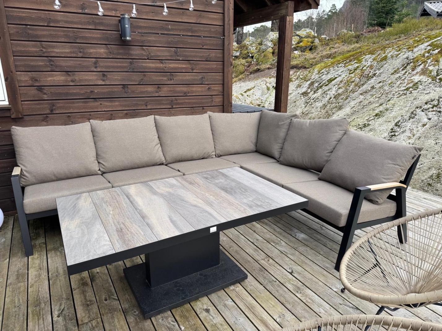 Charming House Located By The Fjord With The Pultpitrock Within Short Distance Villa Jorpeland Bagian luar foto